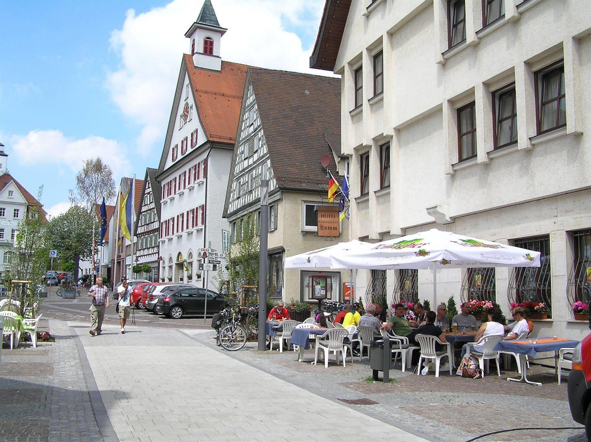 Hotel Und Restaurant Lamm Giengen an der Brenz Exteriör bild