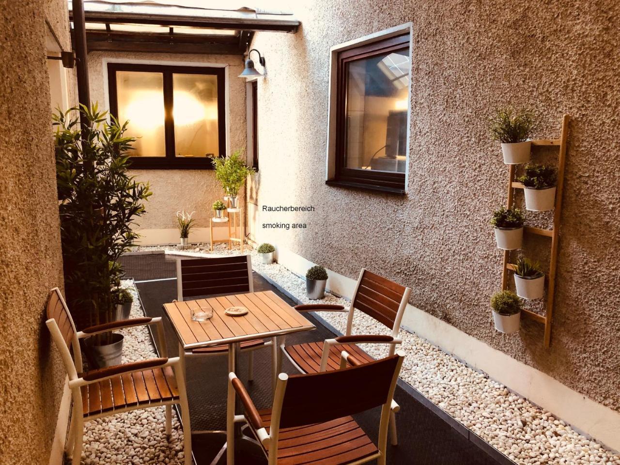 Hotel Und Restaurant Lamm Giengen an der Brenz Exteriör bild